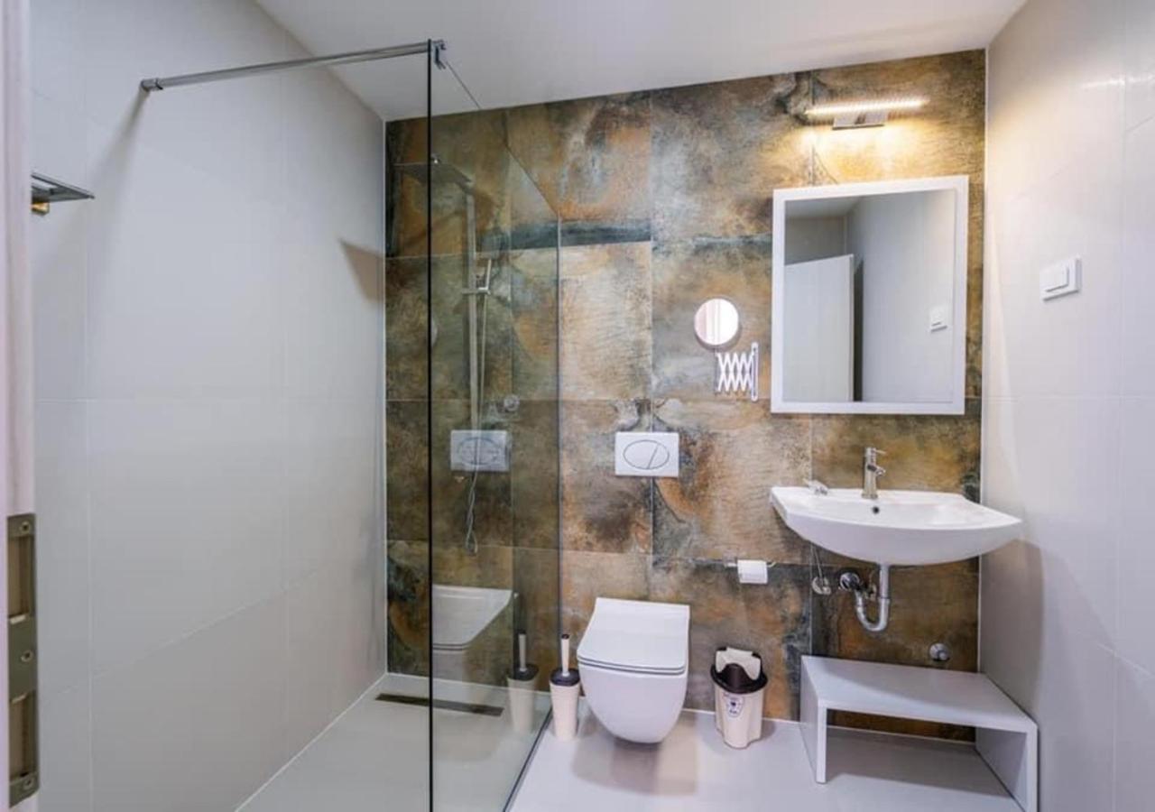 Hotel & Resort Bon Bon Suto Orizari Экстерьер фото