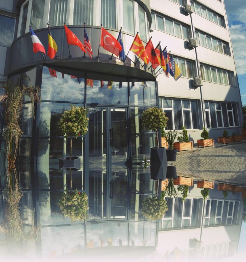 Hotel & Resort Bon Bon Suto Orizari Экстерьер фото